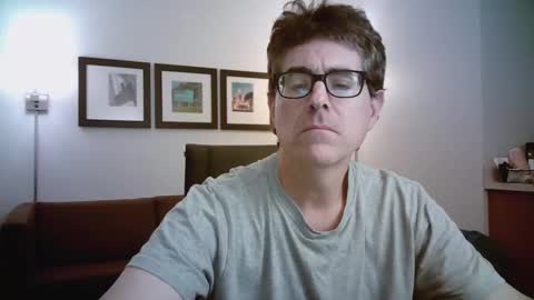 Snapshot of mikewulds chatting on November 2025 01:48:01 AM Mike online show from November 2025 01:48:01 AM