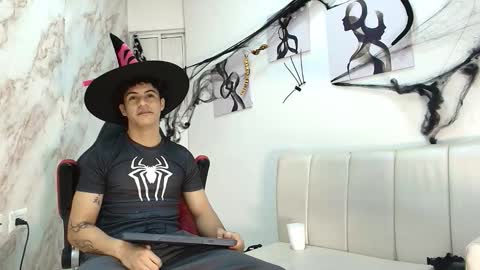 mikey_banji online show from October 2025 12:39:02 PM