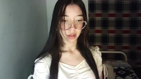 Mikhaela online show from October 2025 06:21:01 AM