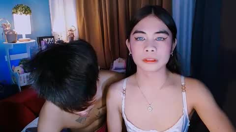 Snapshot of mikhayla_and_zeus_room chatting on December 2024 06:33:01 AM Mikhayla and Zeus online show from December 2024 06:33:01 AM