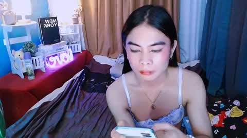 Snapshot of mikhayla_and_zeus_room chatting on December 2024 09:13:02 AM Mikhayla and Zeus online show from December 2024 09:13:02 AM