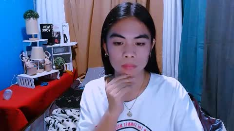 Snapshot of mikhayla_and_zeus_room chatting on January 2025 04:06:02 PM Mikhayla and Zeus online show from January 2025 04:06:02 PM