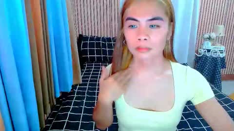 Mikhayla online show from September 2025 04:23:02 AM