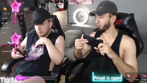 MIKI ENN ALEKS online show from October 2025 10:27:01 AM