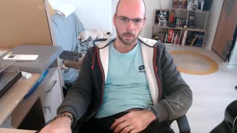 Snapshot of mikmik91 chatting on November 2025 11:27:01 AM mikmik91 online show from November 2025 11:27:01 AM