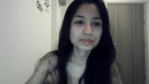 MikoNee4u online show from October 2025 04:24:02 PM