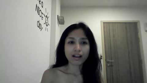 MikoNee4u online show from November 2025 12:49:01 PM