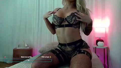 Snapshot of mila_greyx chatting on November 2025 11:29:01 PM Mila Grey online show from November 2025 11:29:01 PM