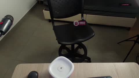 Milena  online show from January 2025 11:13:02 AM