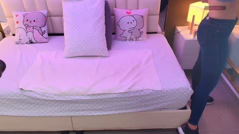 Milena  online show from January 2025 11:26:01 AM