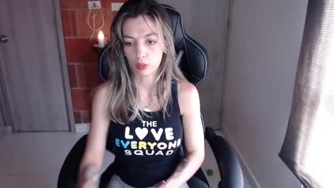 milacoxx8819 online show from March 2025 03:05:02 PM