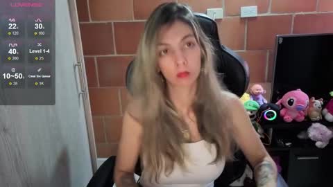 Snapshot of milacoxx8819 chatting on October 2025 08:41:01 PM milacoxx8819 online show from October 2025 08:41:01 PM