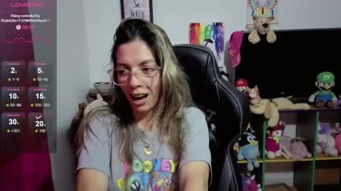 Snapshot of milacoxx8819 chatting on October 2025 01:18:01 AM milacoxx8819 online show from October 2025 01:18:01 AM