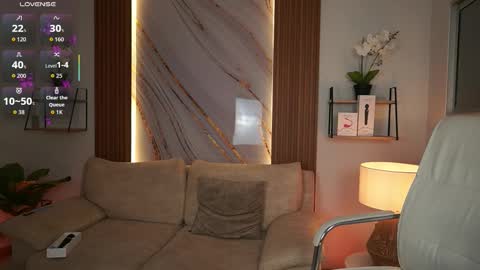 milacrave online show from October 2025 11:44:01 AM