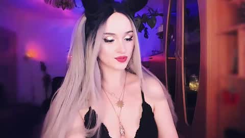 MiladyJolie online show from March 2025 03:35:02 AM