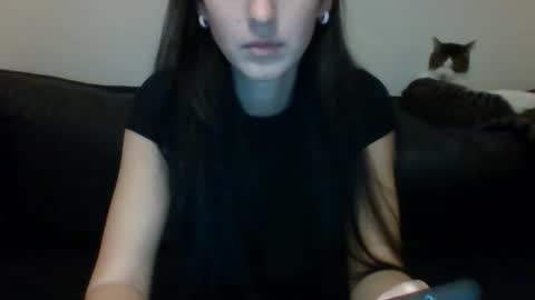 Snapshot of milagaborxx chatting on November 2025 04:07:02 PM MilaGabor online show from November 2025 04:07:02 PM