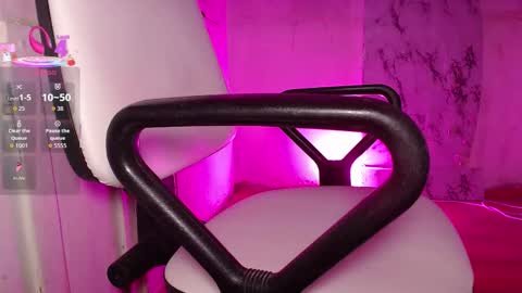 Snapshot of milana_sexwife chatting on October 2025 08:20:01 PM Dan and Milana online show from October 2025 08:20:01 PM