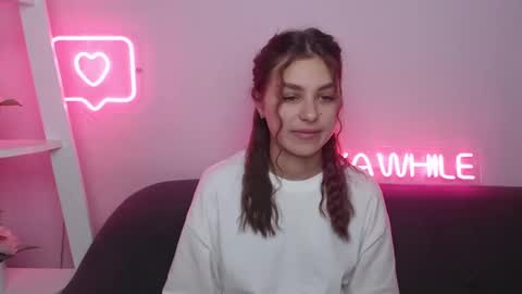 milanaangelas online show from December 2024 06:04:02 AM