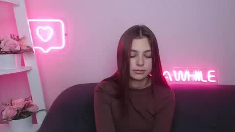 milanaangelas online show from December 2024 11:47:01 AM