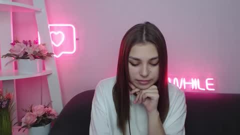 milanaangelas online show from January 2025 05:37:02 AM