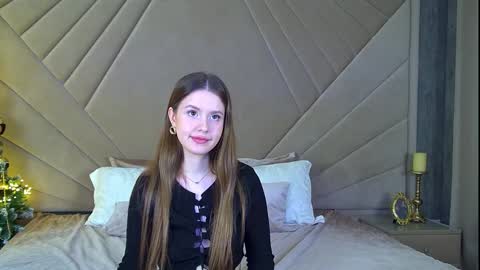 MilanaBalmain online show from December 2024 01:54:02 PM
