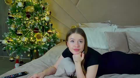 MilanaBalmain online show from December 2024 10:55:02 AM