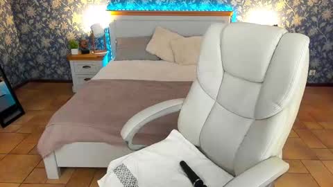 Milana online show from March 2025 04:53:01 PM