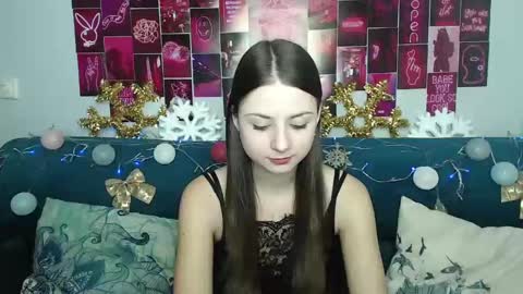 milanaroz online show from December 2024 05:47:02 AM