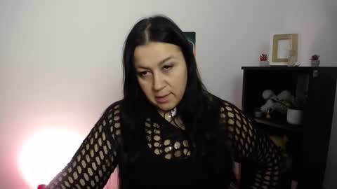 milania_milaa online show from October 2025 08:32:01 AM