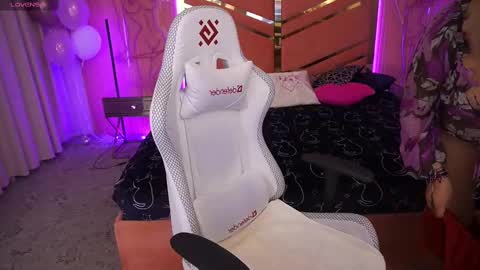 milaskyy online show from February 2025 03:08:01 PM