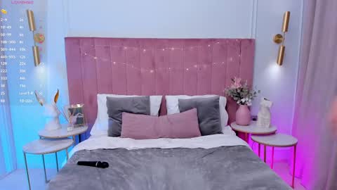 Snapshot of milavox chatting on February 2025 11:44:02 AM Mia online show from February 2025 11:44:02 AM