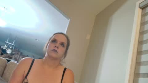 mildlymilf online show from September 2025 05:17:02 AM