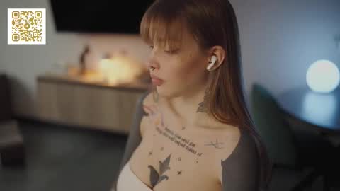 Snapshot of mileeena chatting on October 2025 12:05:02 PM M Telegram mamagotachannel online show from October 2025 12:05:02 PM