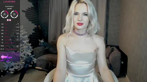 Milena online show from December 2024 10:01:01 PM