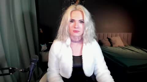 Milena online show from February 2025 07:59:02 AM