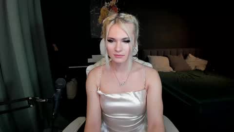 Milena online show from March 2025 04:24:01 PM