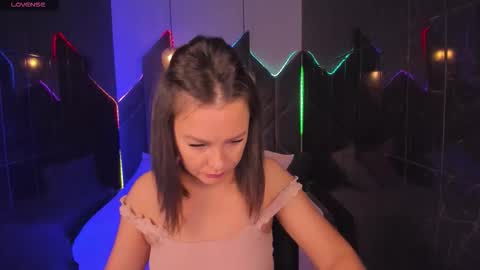 Snapshot of milena_mellow chatting on October 2025 08:31:01 PM Milena online show from October 2025 08:31:01 PM