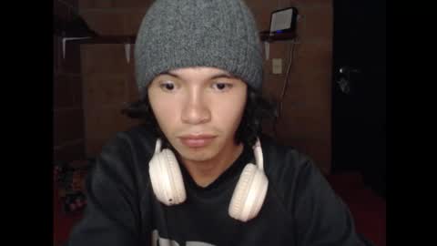 milesxoxo6969 online show from September 2025 05:09:02 AM