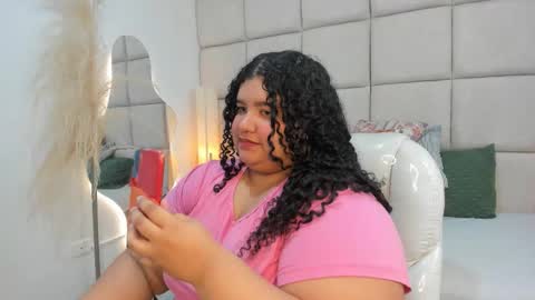 Snapshot of miley_colins0 chatting on December 2025 08:07:02 PM Miley online show from December 2025 08:07:02 PM