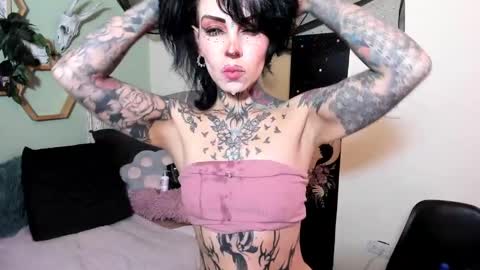 Snapshot of milf_onlyseduction chatting on October 2025 01:44:01 PM Isabella online show from October 2025 01:44:01 PM