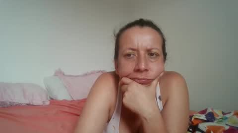 Snapshot of milfevha chatting on October 2025 01:45:02 PM milfevha online show from October 2025 01:45:02 PM