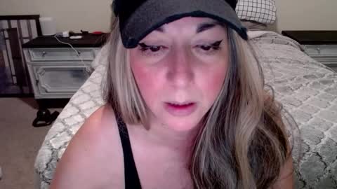 MILF Monee online show from December 2024 12:39:02 AM