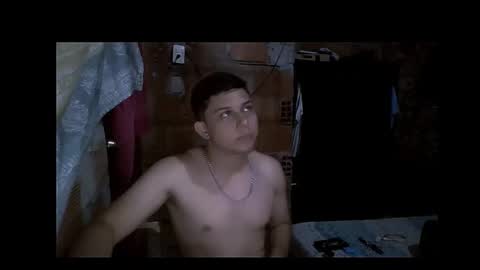milk_boy25 online show from September 2025 11:04:02 PM