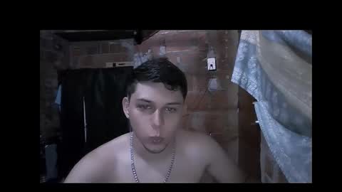 milk_boy25 online show from September 2025 09:38:01 PM