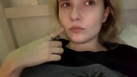 Snapshot of milkybaby269137 chatting on March 2025 06:54:01 PM milkybaby269137 online show from March 2025 06:54:01 PM