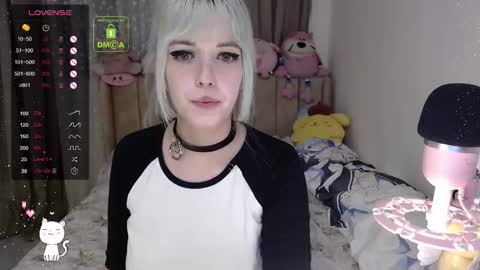  Novaleigh Nyan  online show from October 2025 01:39:01 AM