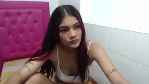 milkyway_18 online show from February 2025 12:39:01 PM