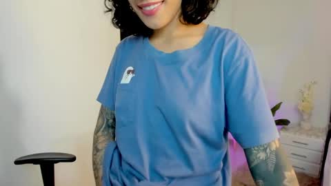 Snapshot of milla_pixxie chatting on December 2024 12:35:01 PM Milagros online show from December 2024 12:35:01 PM