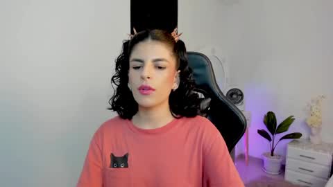 Snapshot of milla_pixxie chatting on December 2024 10:17:01 AM Milagros online show from December 2024 10:17:01 AM