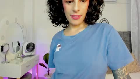 Snapshot of milla_pixxie chatting on December 2024 09:39:02 AM Milagros online show from December 2024 09:39:02 AM